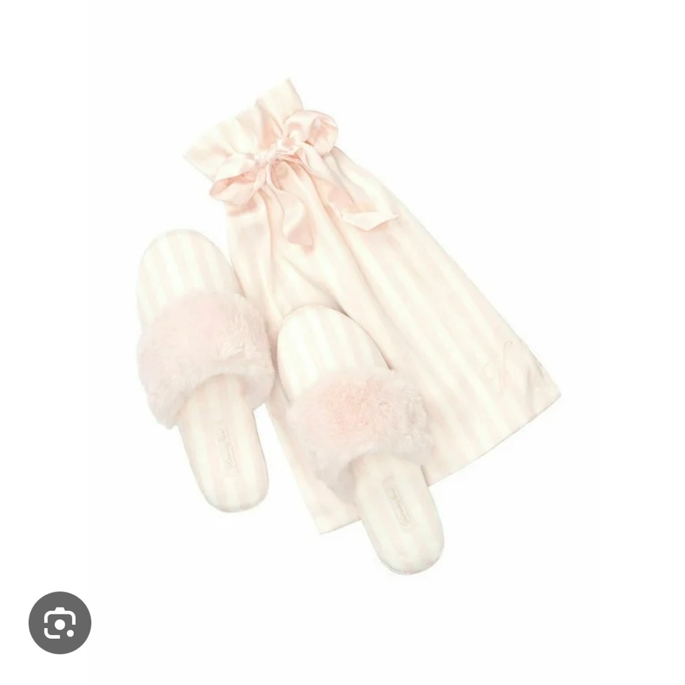 NWT | Victoria's Secret Pink Striped Slippers | Size 8